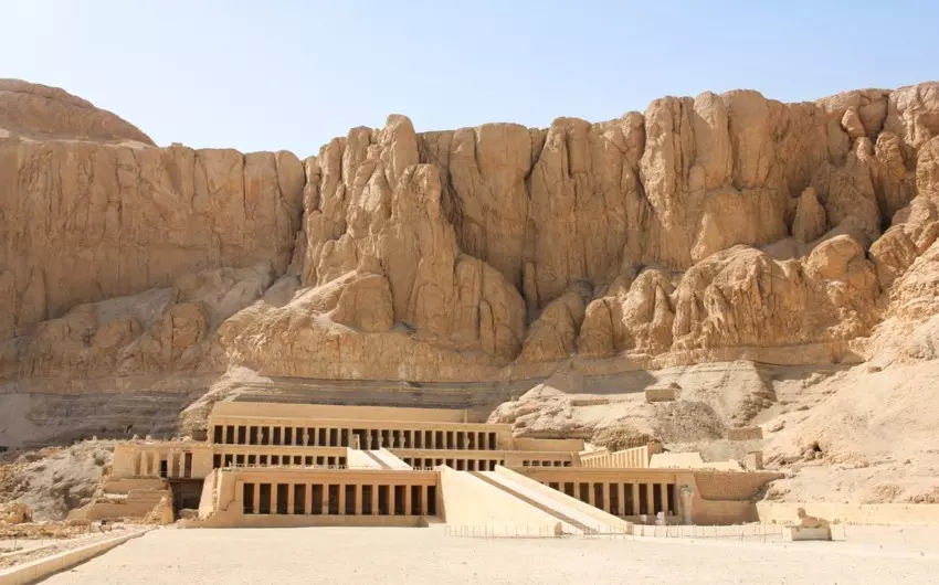 Tempio Mortuario della Regina Hatshepsut_Lu